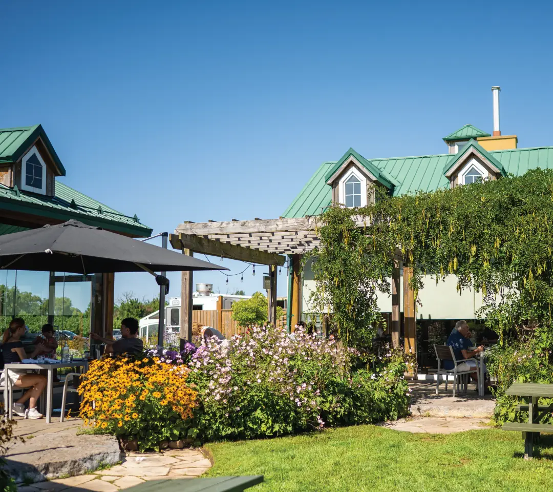 The-Good-Earth-Patio-2